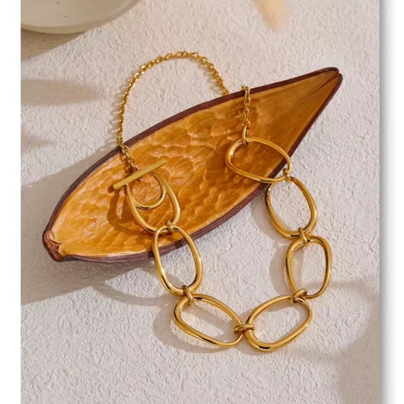 Modern Chunky Gold Plated Chain Necklace – 16.9” Stainless Steel - Picture 5 of 16